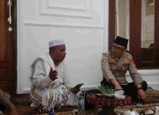 Silaturahmi ke Dayah AMAL, Kapolres Aceh Timur Bersama Wakapolres Dipeusijuk Ayah Armis
