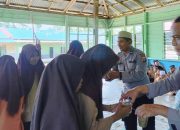 Dukung Program Menuju Generasi Emas, Polsek Serbajadi Sosialisasi Pola Hidup Sehat dan Memberikan Makanan Tambahan Kepada Santri