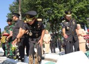 Peringati Hari Pengayoman ke-79, Kakanwil Kemenkumham Jatim Pimpin Upacara Ziarah Rombongan