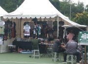 Kaos Bermotif PON XXI Laris Manis di Aceh Timur,