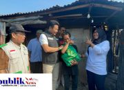 Langgeng Sudiyono Menangis Haru Disambangi Plt Bupati Sidoarjo untuk Bedah Rumah