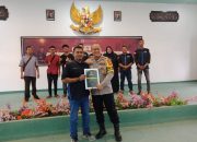 HUT Organisasi AWAI Ke-4, Kapolres Aceh Timur Terima Penghargaan “Sahabat Pers”