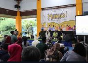 Mencari Ibu di Pendopo Kampus Stikosa AWS
