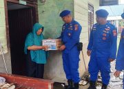 Dukung Program 100 Hari Pertama Kinerja Presiden, Satpolairud Polres Aceh Timur Bagikan Sembako