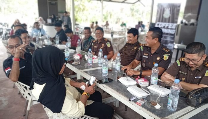 Kejari Aceh Timur Coffee Morning Bersama Insan Pers dalam Rangka HPN dan Menyambut Ramadhan