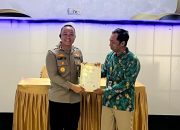 Pengelolaan Anggaran Terbaik, Kapolres Bitung AKBP Albert Zai Terima Penghargaan IKPA dari KPPN Bitung