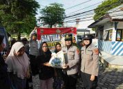 Berbagi Ramadhan, Kapolres Lampung Utara Bersama Jajarannya Bagikan Nasi Kotak dan Takjil Kepada Masyarakat