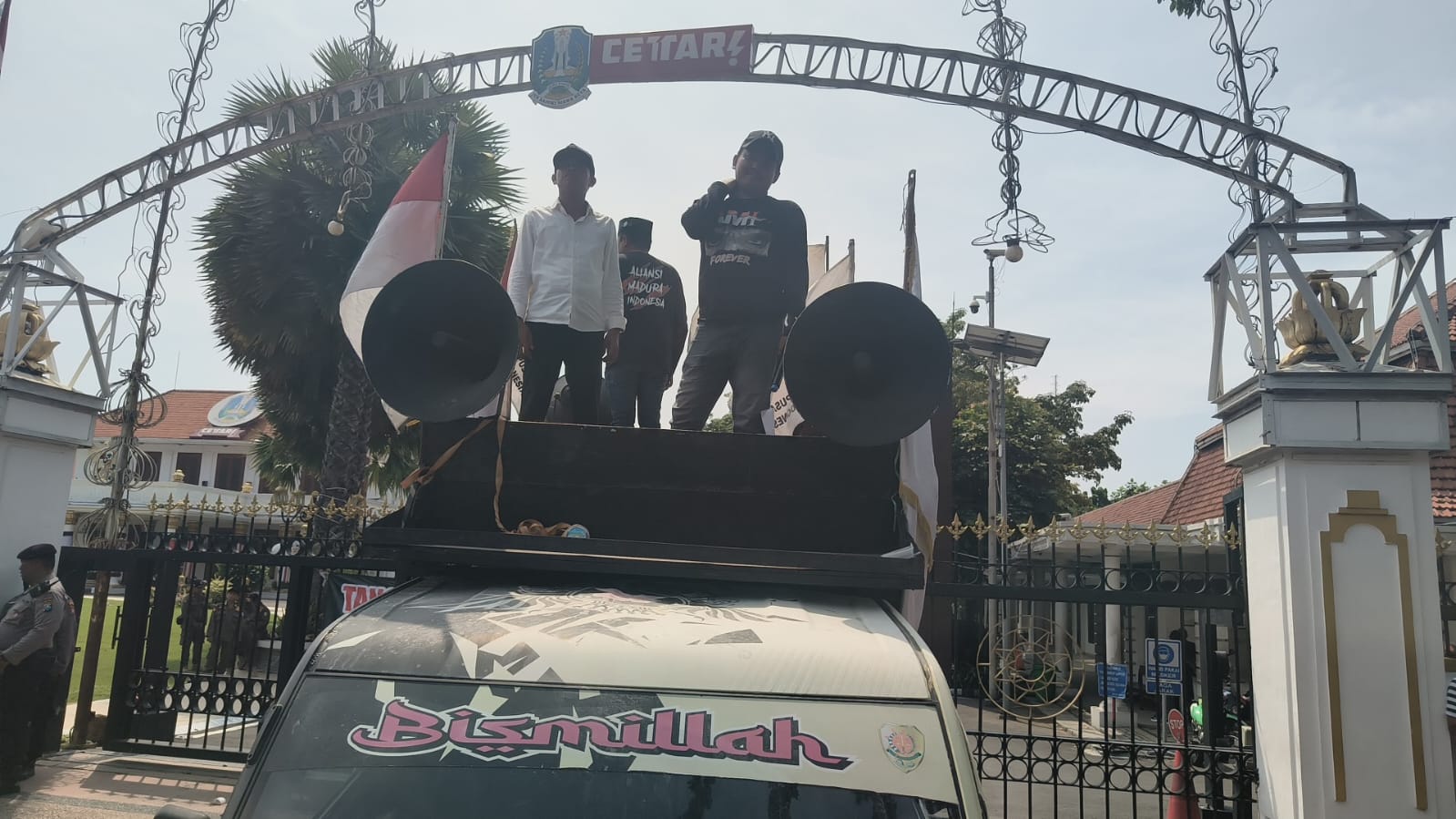 dugaan pungli izin tambang ESDM Jatim