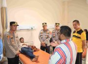 Bentuk Peduli, Kapolres Lampung Utara Tinjau Langsung Warga Korban Keracunan Makanan