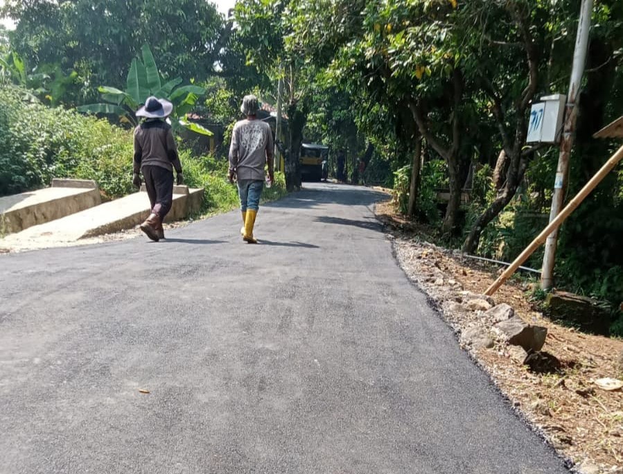 Jalan Jamban–Pasir Bandera