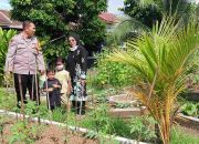 Aiptu Sulaiman Kunjungi Petani Tomat Beri Semangat Jaga Ketahanan Pangan