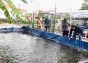 Kanit Binmas Polsek Gedangan Tinjau Budidaya Ikan Nila di Ketajen Dukung Swasembada Pangan