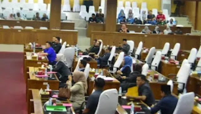 Ketua DPRD Firdaus Cik Olah Sampaikan Putusan Draft terhadap LKPJ Bupati Musi Rawas Anggaran 2024