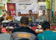 Lewat Jum’at Curhat, Kapolsek Gunung Anyar Dengarkan Keluhan Masyarakat