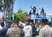 Ratusan Nelayan Pantura Datangi Kantor Petronas Gresik, Tuntut Ganti Rugi Kerusakan Rumah Ikan