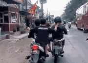 Tidak Terima Diklakson Dua Pemuda Berboncengan Memukul Pengendara Motor