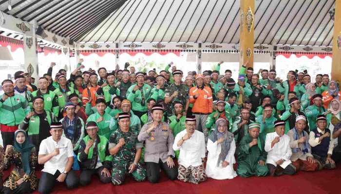 Doa Bersama Lintas Agama di Magetan: Forkopimda, TNI/Polri, Ulama, Masyarakat dan Driver Ojol Satukan Harapan untuk Indonesia Damai