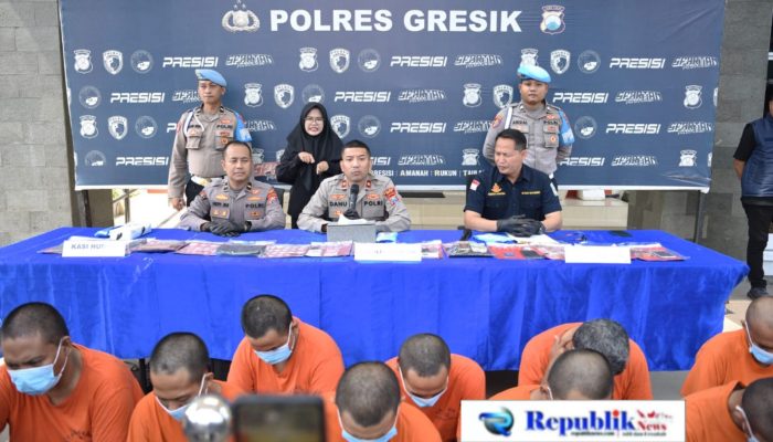 Operasi Tumpas Narkoba Semeru 2025 Polres Gresik Berhasil Ungkap 16 Kasus Amankan 20 Tersangka