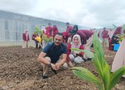 Kepala Lapas II A Banda Aceh berpartisipasi dalam Penyemaian bibit Sayuran Sawi dan Kangkung di LPKA Kelas’ II Banda Aceh