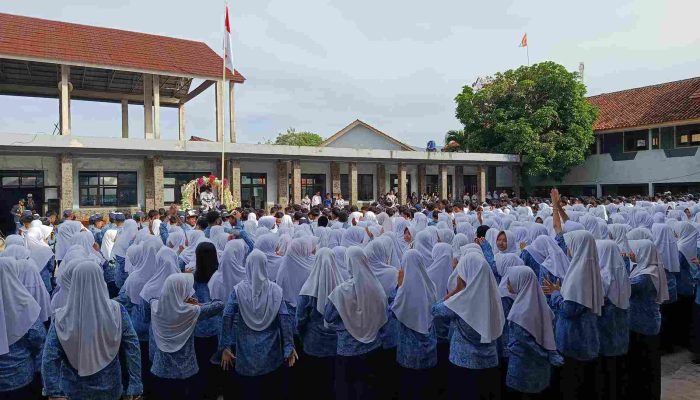 SMPN 1 Pelabuhanratu Rayakan Hari Guru Nasional: Tekankan Penguatan Pendidikan Karakter sebagai Fondasi Masa Depan