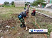 Warga Gedangkulut Bersama Babinsa Gotong Royong Bangun KDKMP