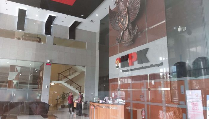 Pegiat Anti Korupsi Laporkan Wabup Jember ke KPK