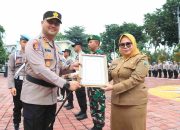 Apresiasi “Jogo Gresik”, 17 Personel dan 2 Masyarakat Terima Penghargaan dari Kapolres Gresik