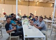 Pererat Silaturahmi Kapolsek Peudawa lakukan Ngopi Bareng Dengan Seluruh Keuchik Gampong Peudawa.