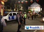 Polres Tanjungperak Gelar Patroli Skala Besar Antisipasi Kriminalitas dan Balap Liar