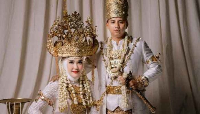 Resepsi Pernikahan Agus Ali & Linda Berlangsung Meriah dan Khidmat