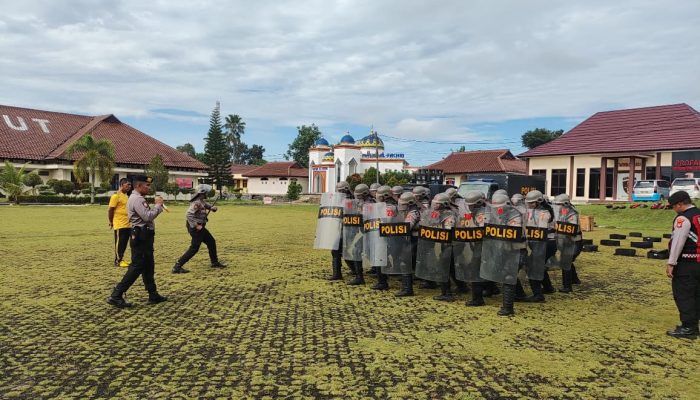 Sat Samapta Polres Lampung Utara Tingkatkan Kemampuan Dalmas Jelang May Day