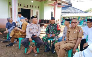 Polisi Sambang Duka, Wujud Kepedulian Polsek Sungkai Jaya kepada Masyarakat