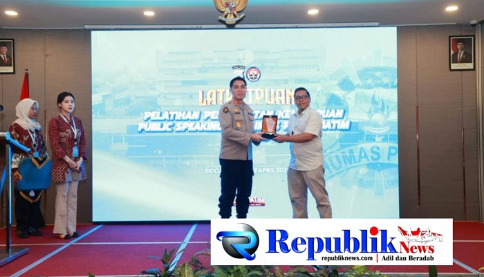 Pelatihan Public Speaking, Kabid Humas Polda Jatim: Humas Harus Jadi Komunikator Efektif di Era Digital