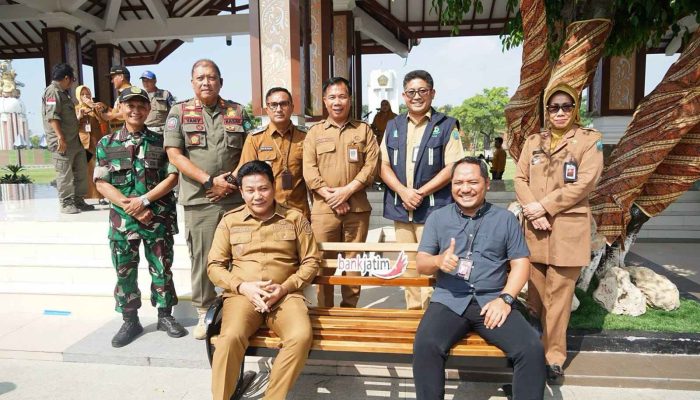 Bupati Subandi Ajak Masyarakat Jaga Fasilitas Publik Alun-Alun Sidoarjo