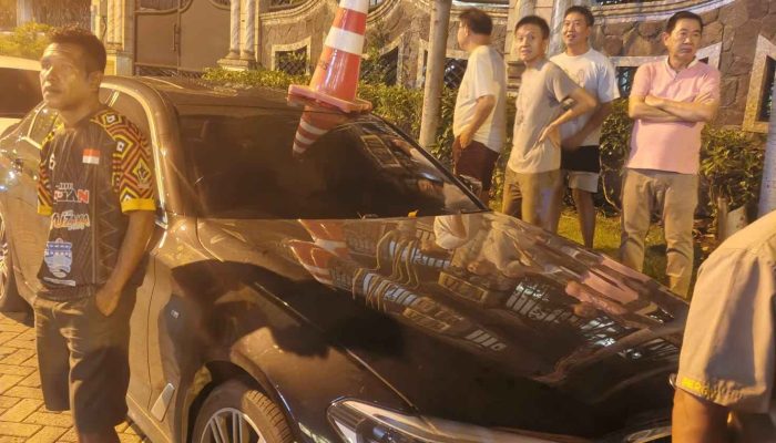 Mobil BMW Salah Parkir di Depan Shanghai Park, Mau “Didenda” 200 Juta