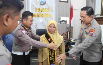Viral Hadang Bus Nekat Terobos Lampu Merah, Emak-Emak Magetan Diangkat Jadi Duta Lalu Lintas 2026