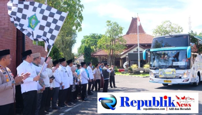Tiga Kloter Jamaah Haji Sidoarjo Berangkat, Total 1.133 Jamaah Menuju Tanah Suci