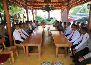 Kapolres Magetan Ajak Makan Siang Siswa Latja Bintara Brimob, Tekankan Disiplin dan Profesionalisme
