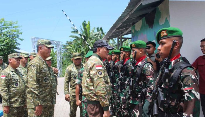Menhan RI Pastikan Kesiapan Yonif TP 916/Bara Sakti Di Kota Bitung ‎