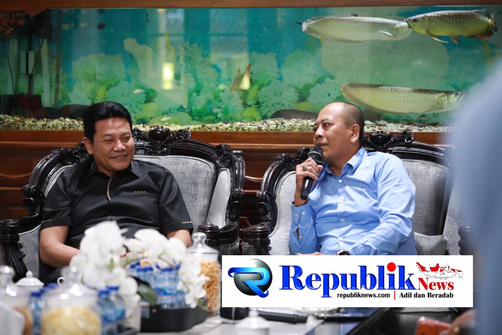 Foto : Bupati Sidoarjo menerima kunjungan kerja Bupati Karangasem di Pendopo Delta Wibawa.