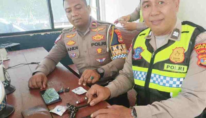 SAAT PATROLI HUNTING, SAT LANTAS POLRES LAMPUNG UTARA AMANKAN PELAKU CURANMOR BERSENPI YANG VIRAL