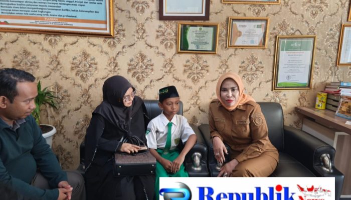 Surat Siswa MI Darussalam Sugihwaras Dibaca Presiden, Wabup Sidoarjo Apresiasi Keberanian Muhammad Marfen