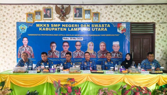 Kadisdik Serta Jajaran Hadiri Rapat MKKS di SMPN Abung Semuli