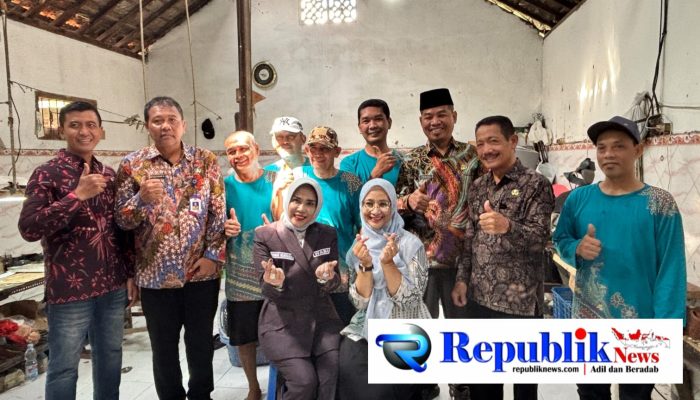 Wabup Sidoarjo Dorong UMKM Lokal Naik Kelas, Kunjungi Galeri Givari Shoes di Krian