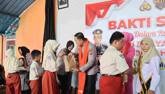 Sambut Hari Bhayangkara ke 80, Kapolres Magetan Gelar Bakti Sosial di SLBN Karangrejo