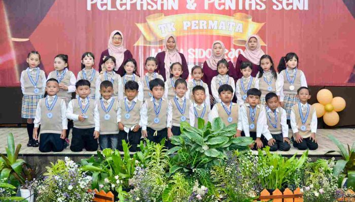 Tangis Haru dan Bangga Warnai Perpisahan Siswa TK Permata Sidoarjo di Kota Batu