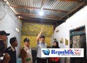 Foto : Bupati Sidoarjo,H.Subandi meminta Baznas segera merenovasi empat rumah warga desa Pabean.