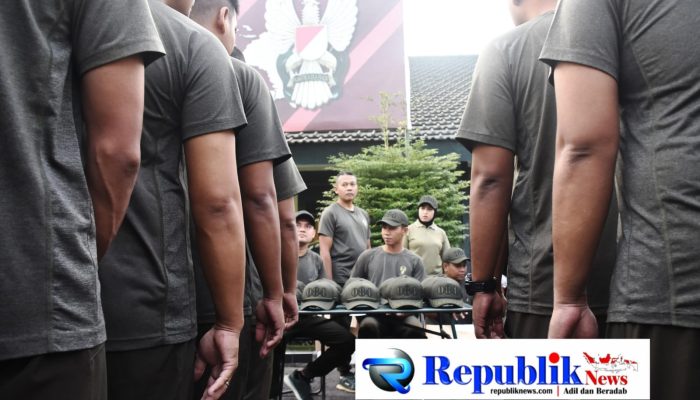 ‎Kisah di Balik Topi Spesial dari Brigjen TNI Kohir
