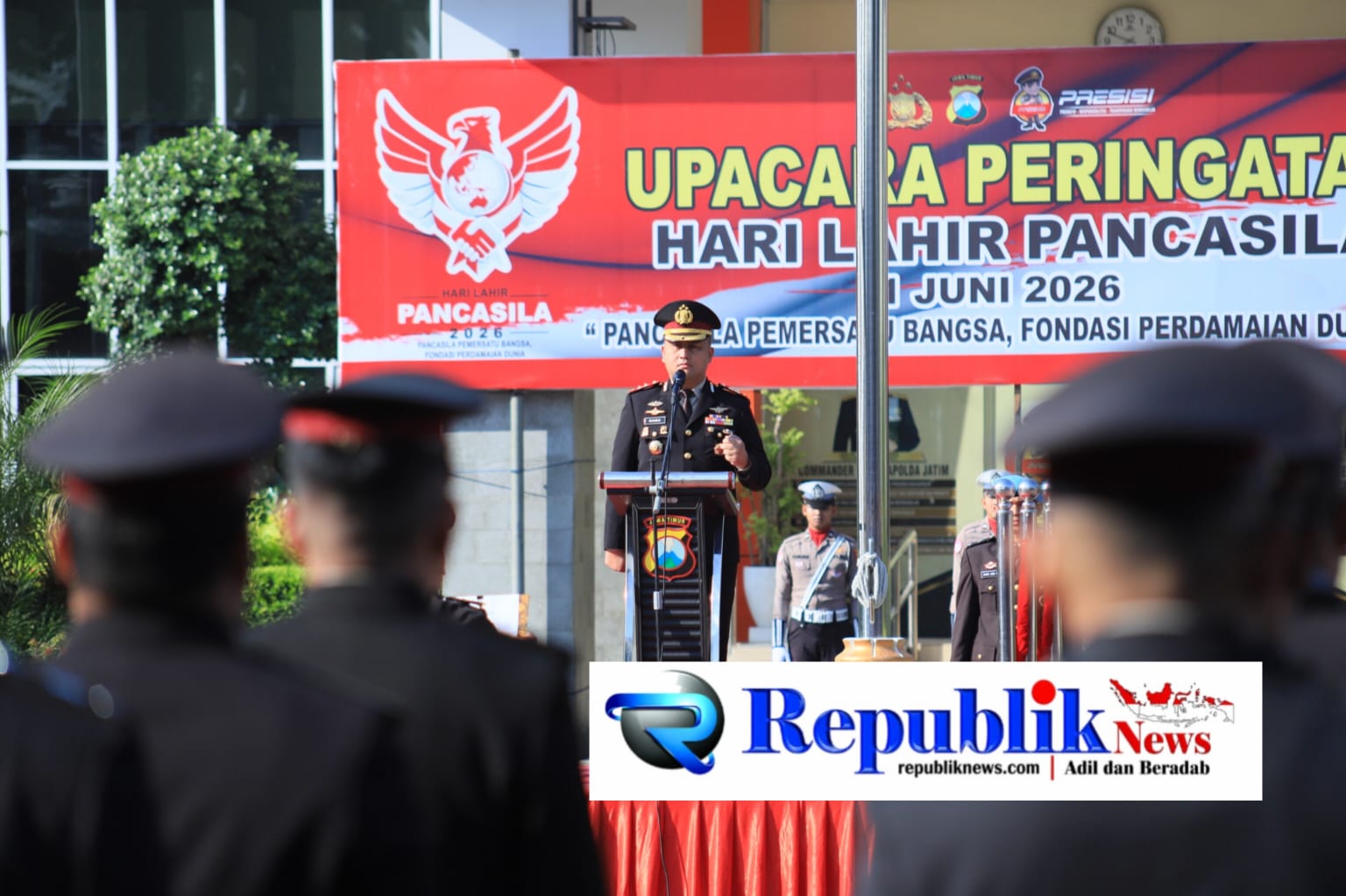 Foto : Kapolres Gresik,AKBP Ramadhan Nasution pimpin upacara hari Pancasila 2026.