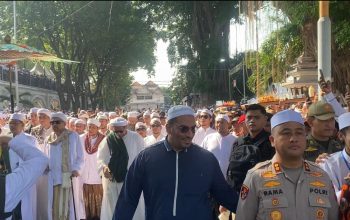 Polres Gresik Libatkan Ratusan Personel Layanan Pengamanan Haul Habib Abu Bakar Assegaf ke-71